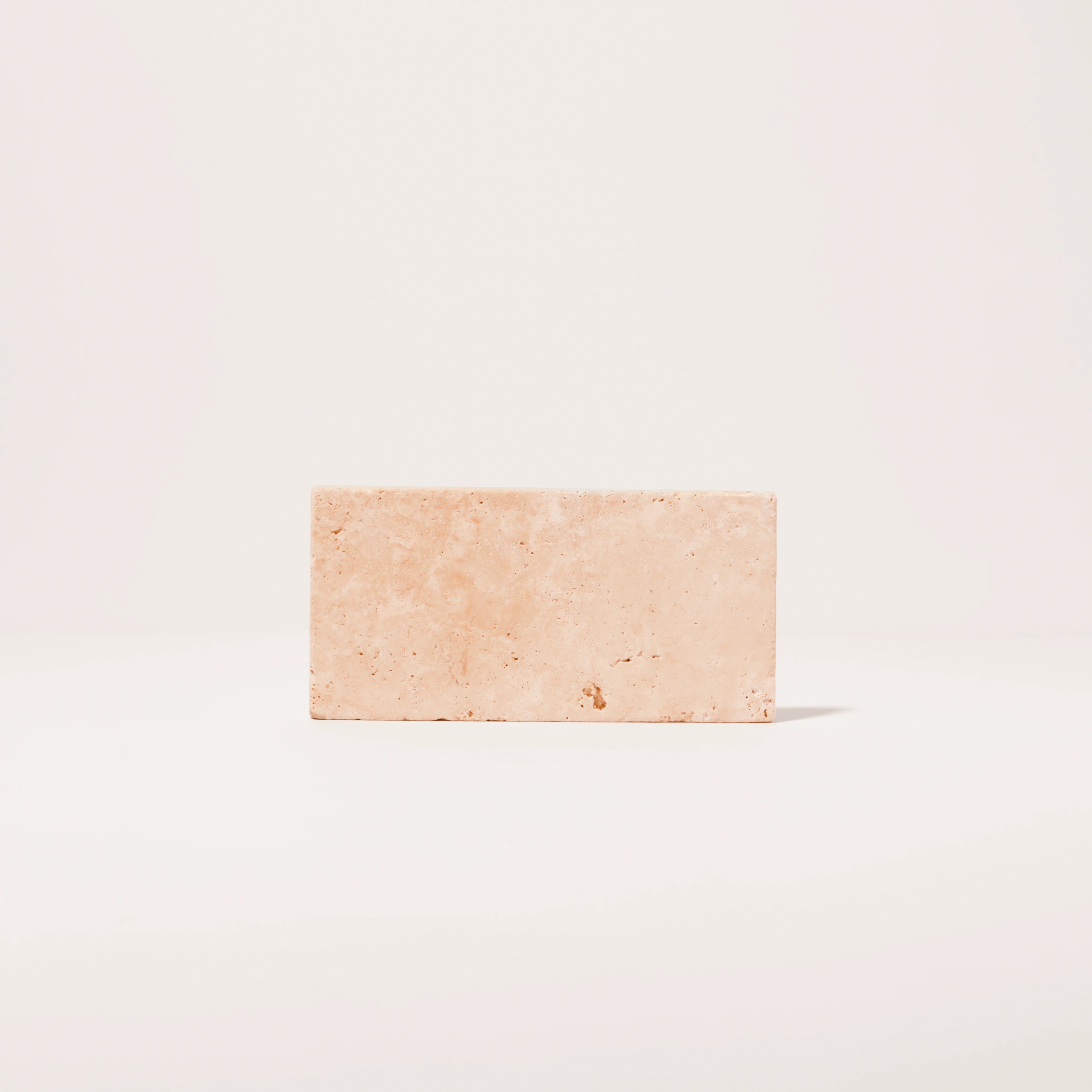 Base de piedra minimalista
