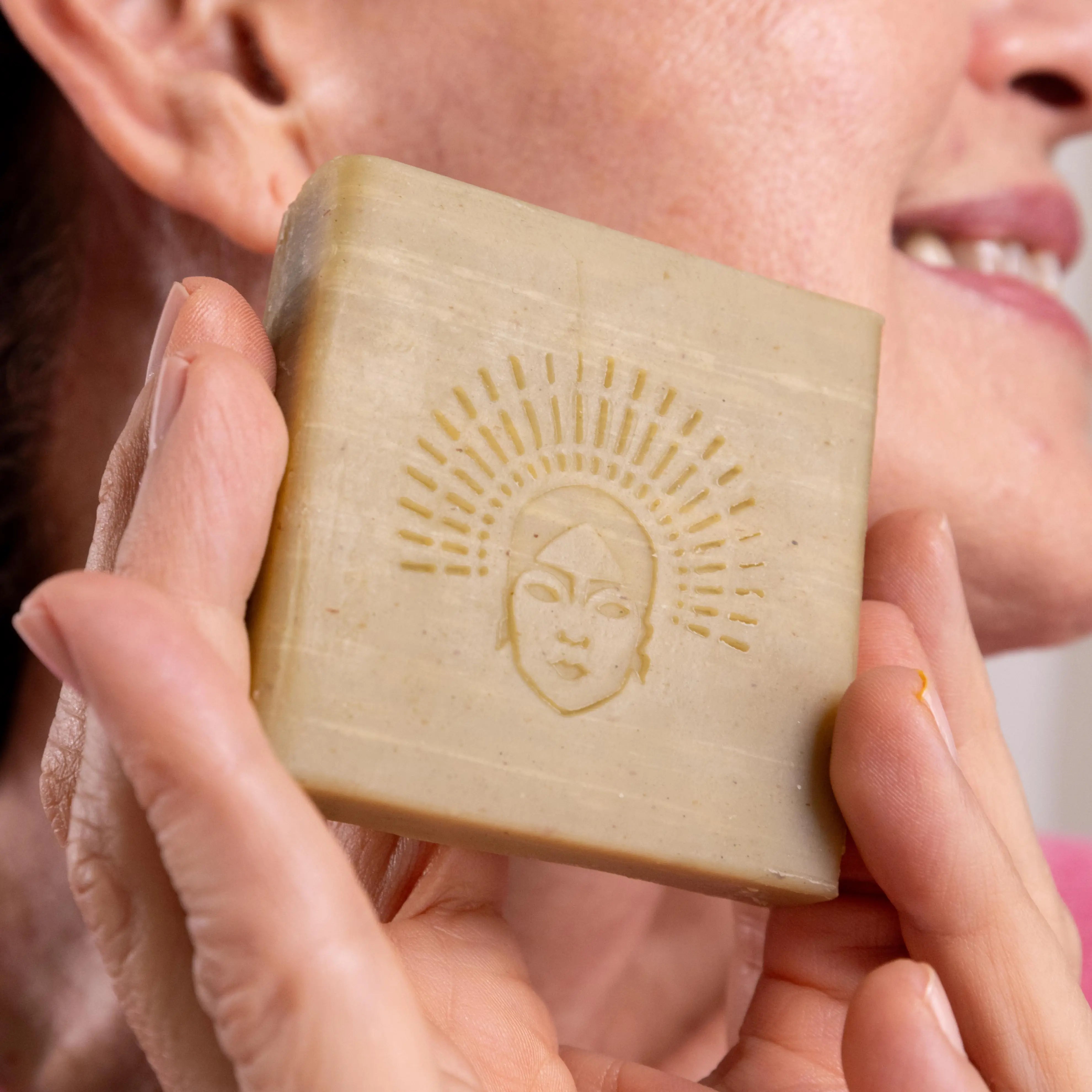 Repairing Bar - Aguacate & Cacao